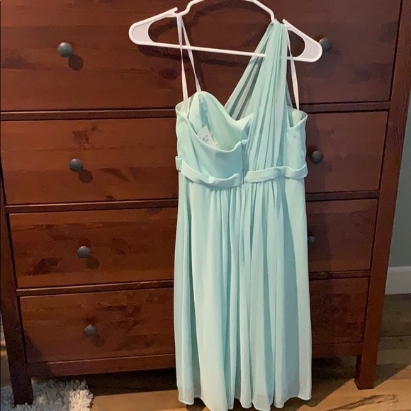 David’s Bridal mint green, one shoulder dress - Picture 2 of 3